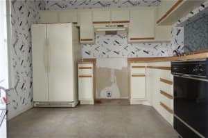 2404 NW 89th Dr, Coral Springs, FL 33065, Sold 11/16/17