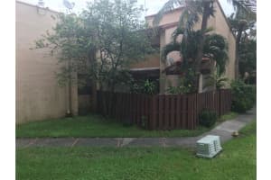 381 W Park Dr, Miami, FL 33172, Sold 12/13/17