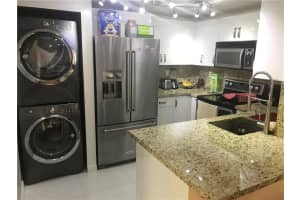 381 W Park Dr, Miami, FL 33172, Sold 12/13/17