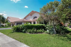 1801 W Oak Knoll Cir, Davie, FL 33324, Sold 03/13/18