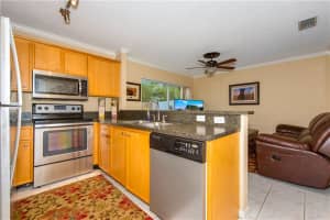 4301 SW 72nd Way, Davie, FL 33314, Sold 12/08/17