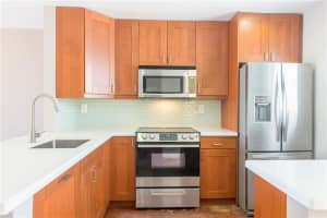 1428 Euclid Ave, Miami Beach, FL 33139, Sold 12/27/17