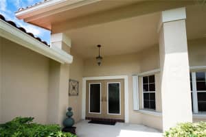 10151 SW 20th St, Davie, FL 33324, Sold 11/01/17