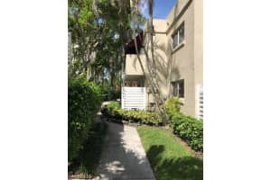 561 NW 98th Ave, Plantation, FL 33324, Sold 12/21/17