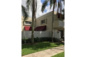 561 NW 98th Ave, Plantation, FL 33324, Sold 12/21/17