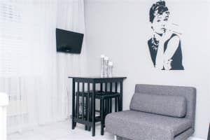 335 Ocean Dr, Miami Beach, FL 33139, Sold 02/05/18