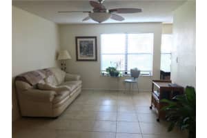 2946 S University Dr, Davie, FL 33328, Sold 12/22/17