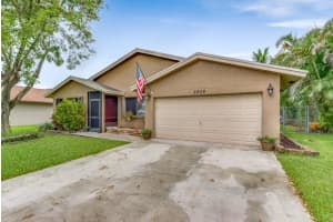 5208 NW 99th Terrace, Sunrise, FL 33351, Sold 11/16/17