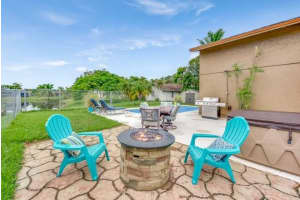 5208 NW 99th Terrace, Sunrise, FL 33351, Sold 11/16/17