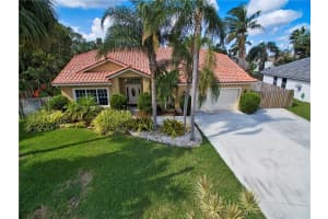 6501 NW 53rd St, Lauderhill, FL 33319, Sold 12/01/17
