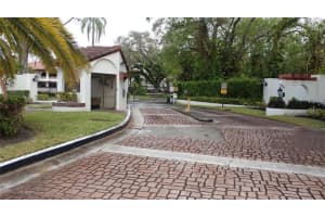 327 Ives Dairy Rd, Miami, FL 33179, Sold 11/22/17