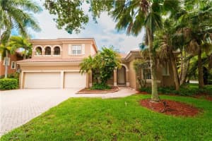 915 NW 124th Ave, Coral Springs, FL 33071, Sold 03/23/18