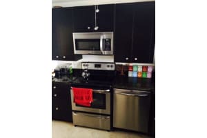811 W Oakland Park Blvd FL-12, Wilton Manors, FL 33311, Sold 03/30/18