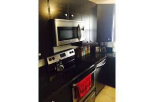 811 W Oakland Park Blvd FL-12, Wilton Manors, FL 33311, Sold 03/30/18