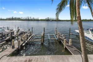 4202 N Ocean Dr, Hollywood, FL 33019, Sold 02/26/18