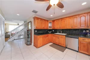 4202 N Ocean Dr, Hollywood, FL 33019, Sold 02/26/18