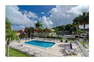 704 SE 2nd Ave, Deerfield Beach, FL 33441, Sold 12/05/17