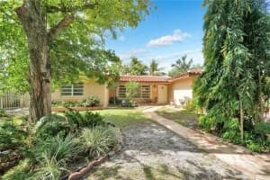 400 S 57th Way, Hollywood, FL 33023, Sold 07/30/19