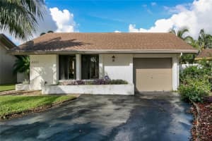 8451 SW 39th Ct, Davie, FL 33328, Sold 12/04/17