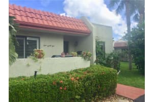 135 SE 7th St, Deerfield Beach, FL 33441, Sold 12/01/17