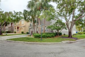 11709 NW 1st Ct, Coral Springs, FL 33071, Sold 11/27/17