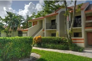 5571 Courtyard Dr, Margate, FL 33063, Sold 11/29/17