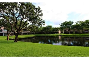 5068 S University Dr, Davie, FL 33328, Sold 12/08/17