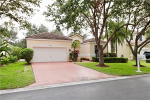 Mayfair at Parkland, 6420 NW 78th Pl, Parkland, FL 33067, Sold 12/01/17