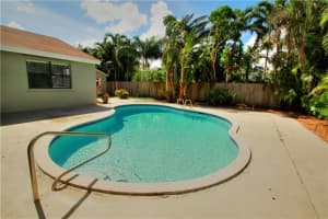 4813 Laurel Oaks Dr, Davie, FL 33330, Sold 01/16/18