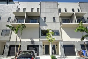 173 SE 1st Cir, Pompano Beach, FL 33060, Sold 09/28/18