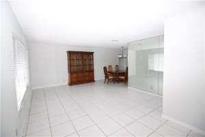 8900 NW 70th Ct, Tamarac, FL 33321, Sold 04/16/18