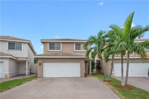 5401 NW 95th Ave, Sunrise, FL 33351, Sold 12/01/17