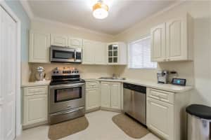 8090 W 28th Ct, Hialeah, FL 33018, Sold 12/04/17