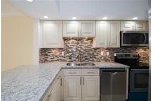 815 Middle River Dr APT 305, Fort Lauderdale, FL 33304, Sold 09/05/18