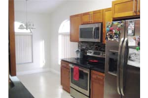 8115 NW 100th Ln, Tamarac, FL 33321, Sold 12/07/17