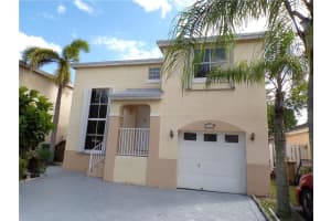 4240 SW 72nd Way, Davie, FL 33314, Sold 01/19/18
