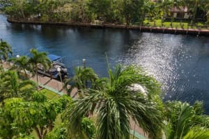 137 Golden Isles Dr, Hallandale Beach, FL 33009, Sold 12/29/17