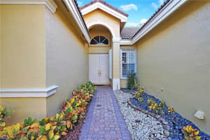 6258 NW 125th Ave, Tamarac, FL 33321, Sold 01/12/18