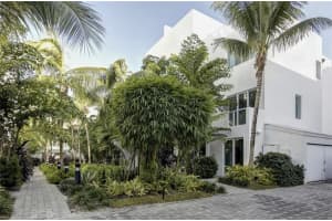 717 NE 4th Ave, Fort Lauderdale, FL 33304, Sold 04/16/18