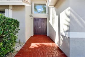 11571 SW 10th St, Pembroke Pines, FL 33025, Sold 03/01/18