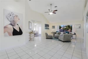 11571 SW 10th St, Pembroke Pines, FL 33025, Sold 03/01/18