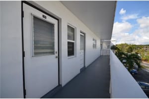 608 NE 2nd St, Dania Beach, FL 33004, Sold 01/31/18