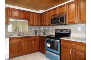 1100 NW 87th Ave, Coral Springs, FL 33071, Sold 01/03/18