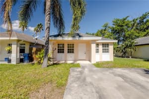 858 SW 9th St, Homestead, FL 33034, Sold 12/26/17
