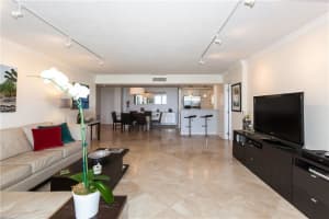 1 Las Olas Cir, Fort Lauderdale, FL 33316, Sold 03/15/18