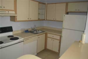 7100 NW 179th St, Hialeah, FL 33015, Sold 01/10/18