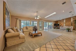 940 NW 110th Ln, Coral Springs, FL 33071, Sold 02/16/18
