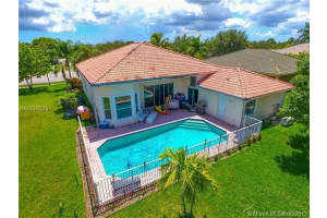 5696 NW 109th Ln, Coral Springs, FL 33076, Sold 12/28/17