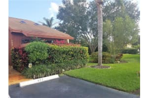 477 SE 14th St, Dania Beach, FL 33004, Sold 01/25/18