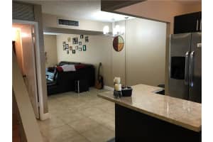 805 W Oakland Park Blvd APT D8, Wilton Manors, FL 33311, Sold 01/19/18